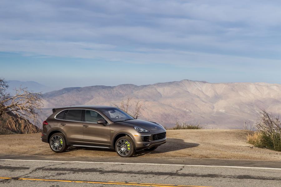 Porsche Cayenne S E-Hybrid (US) '2015